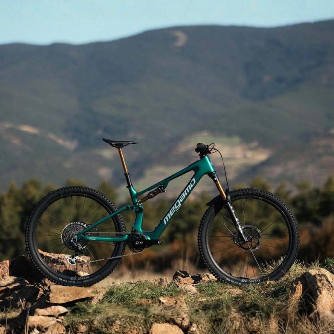 Megamo Reason CRB 05